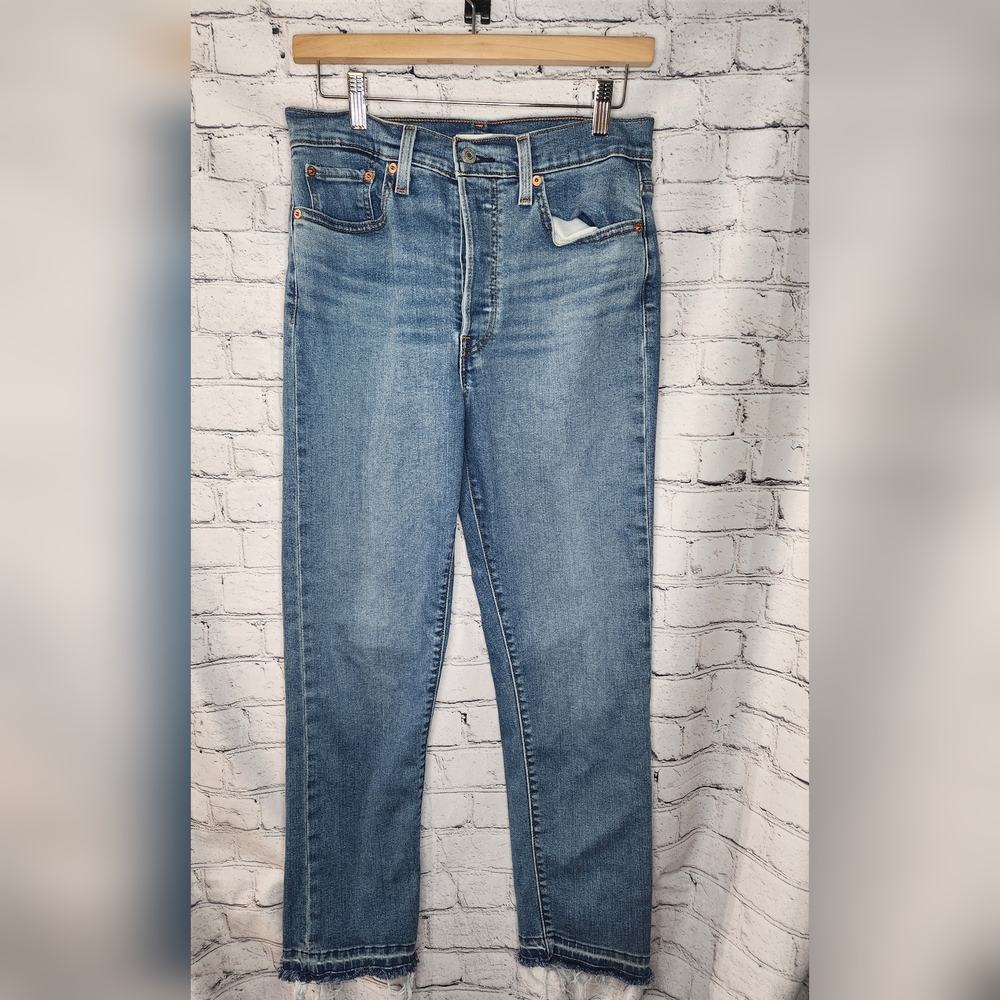 Levi's Women's Wedgie Straight Jean Size 30